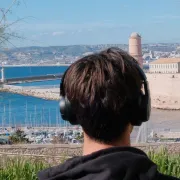 L\'île aux chiens, fiction sonore géolocalisée à la Citadelle de Marseille