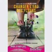 Changer l'eau des fleurs