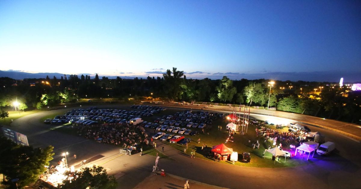 Ce cinéma d'Ille-et-Vilaine propose une journée Retour vers le futur et une  balade en DeLorean !