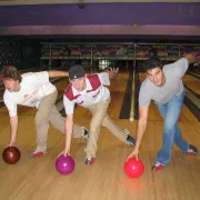 Team building bowling suivi d'un dîner