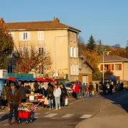 Brocante vide-greniers collections