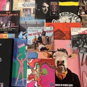 Vente de vinyles : + de 6000 références sur 70 ans de musique internationale