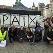 Rassemblement & expos ; refus guerre union européenne versus Russie 