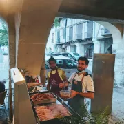 1 Mardi 1 Food truck au Bar des Arcades de Juin à Septembre