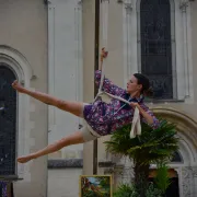 Agora Pôle National Cirque : Nôt Pièce / La Volière de Velours, Emma Verbeke