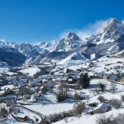 Balade accompagnée en raquettes en vallée d'Aspe