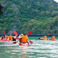 En balade ou en eaux vives, le canoë kayak est un sport que l'on peut pratiquer partout en Alsace. &copy; Chatchai - Fotolia.com