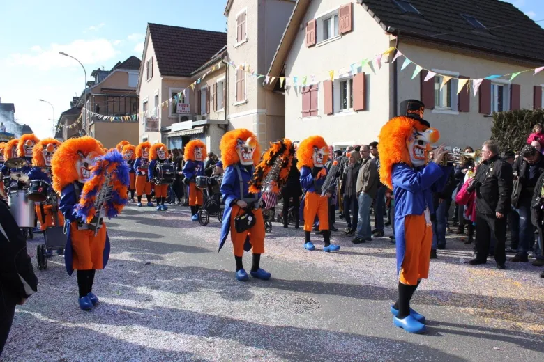 Les groupes sont nombreux à la cavalcade de Leymen