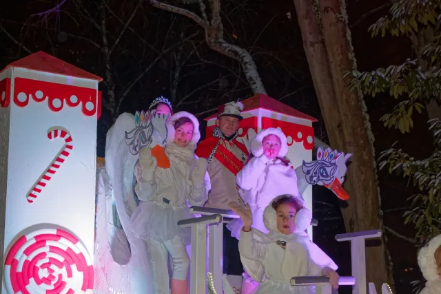 Les chars de la parade de Noël à Pfastatt