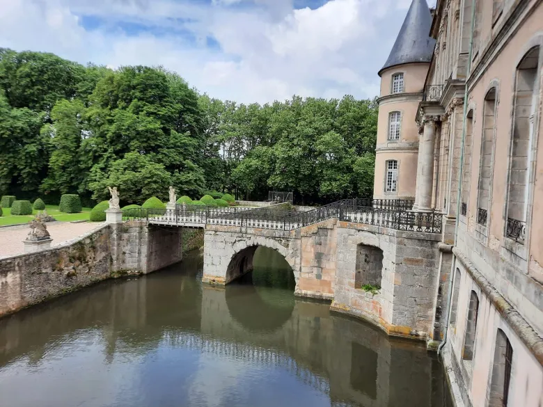 Douve du Château de Haroué