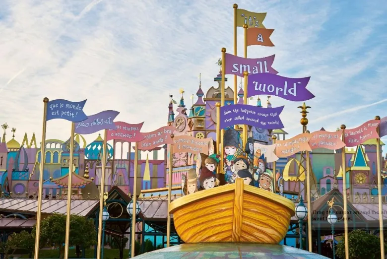 It's a small world à Disneyland Paris