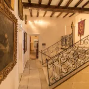 Exposition dans les coulisses du musée Charbonneau-Lassay