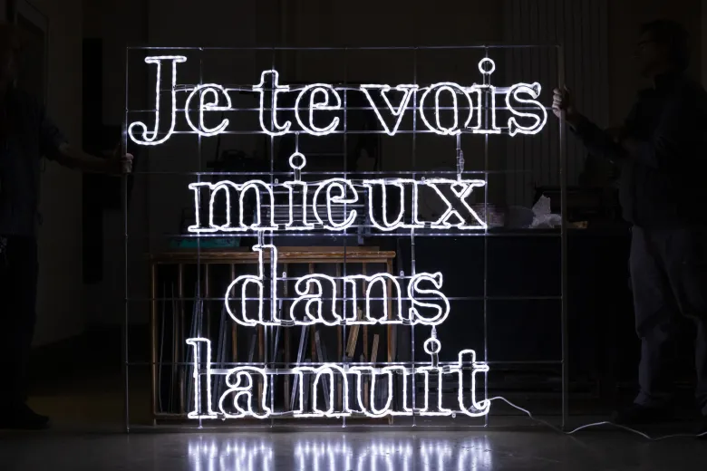 Une lumière ici