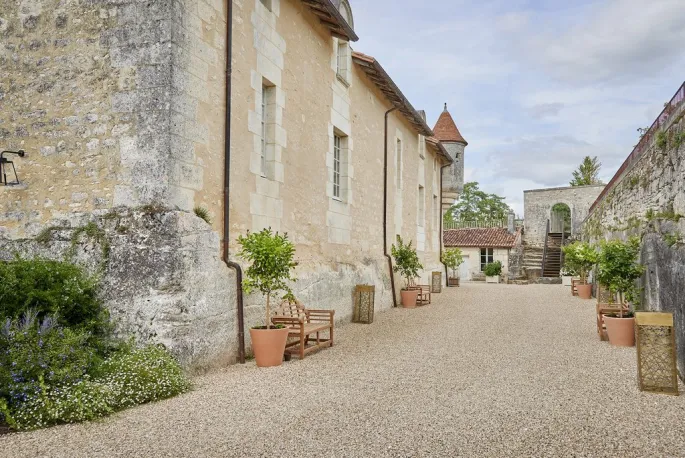 Journée Pique nique et conférence sur le petit patrimoine Mareuil en Périgord