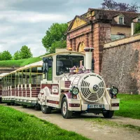 Le petit train pour faire le tour de Neuf-Brisahc &copy; LB Photographie