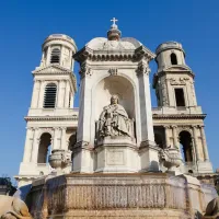 La Fontaine Saint-Sulpice trône sur la place du même nom à Paris DR