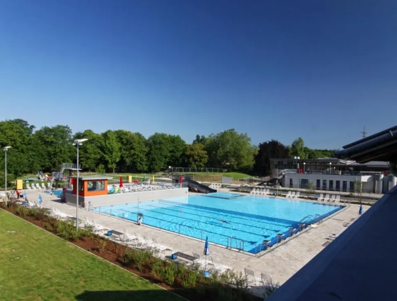 La piscine extérieur Laguna en Allemagne