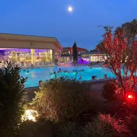 La soirée s'annonce belle aux Südpfalz Therme DR