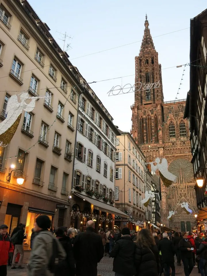 Des anges dans la rue Mercière