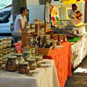 Marché aux Quatre-Routes du Lot