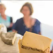 Marché de Bort les Orgues