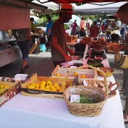 Marché de Marval