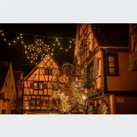 Marché de Noël  à Eguisheim et animations &copy; Vincent Schneider / Tourisme Eguisheim-Rouffach