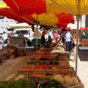 Marché De Pays à Aumont-Aubrac