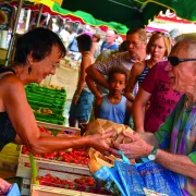 Marché de producteurs de Saint-Yrieix