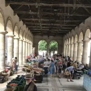 Marché hebdomadaire d'Airvault (samedi matin)