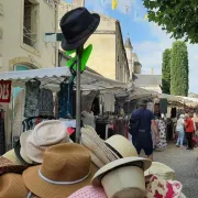 Marché hebdomadaire de Coulonges-sur-l'Autize (mardi matin)