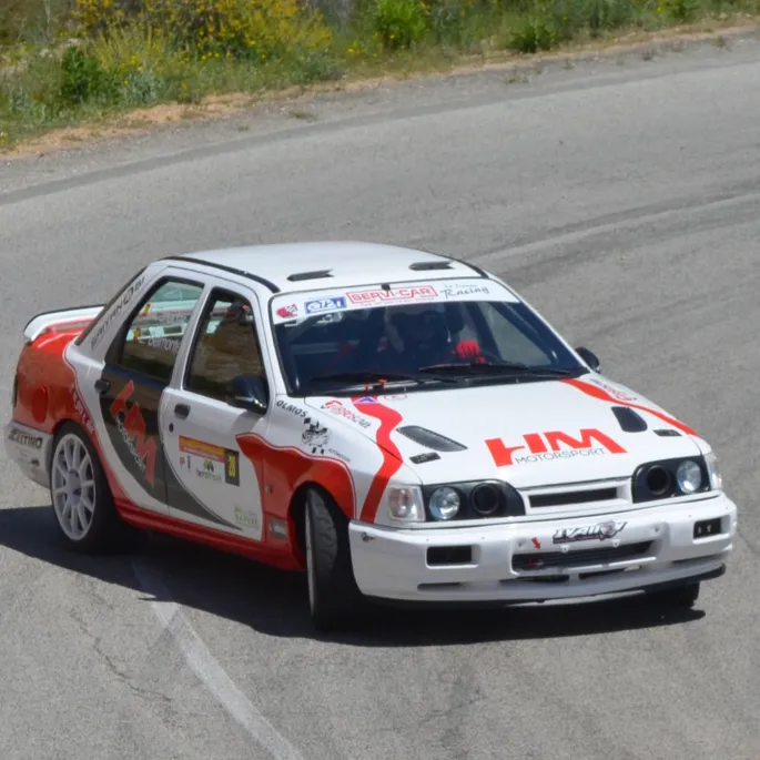 La montée historique attire les passionnés de voiture