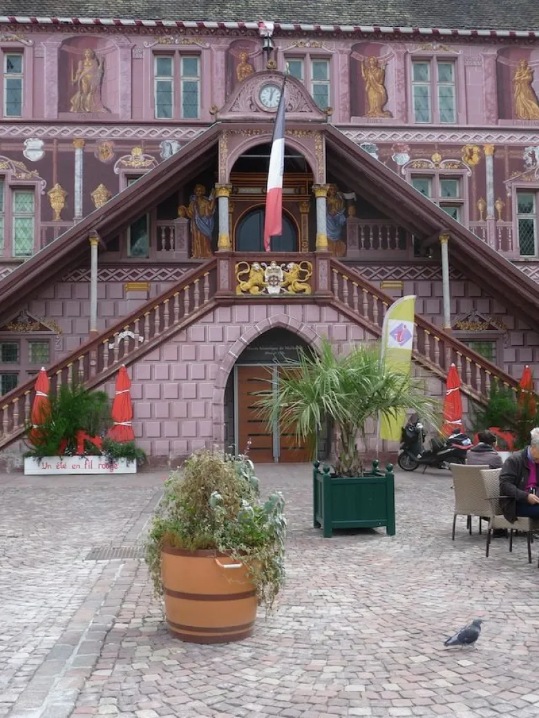 La façade du Musée Historique à Mulhouse