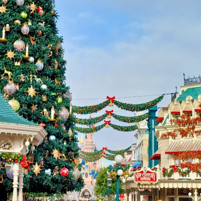 Noël enchanté à Disneyland Paris