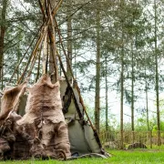 Paléo\'Bivouac : une journée dans la vie d\'un Cro-Magnon !