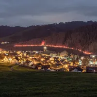 Panorama d'Oberharmersbach et son Sentier des Contes Illuminé
 &copy;  Robert Schwendemann