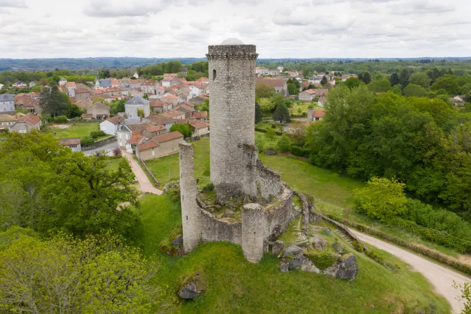 Pièce de théâtre légendes locales par Solène de Sagazan