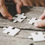 Puzzle coopératif