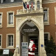 Rencontre avec le Père Noël à l'office de tourisme et des congrès