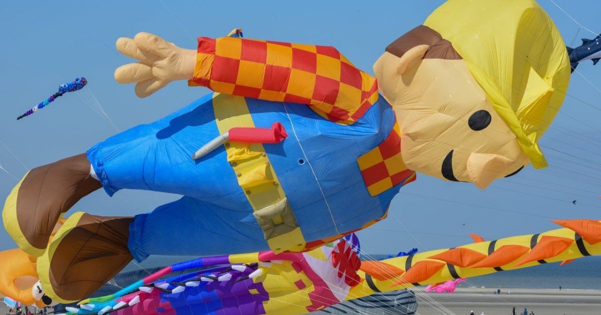 Zoom sur le festival du cerf-volant à Berck-sur-Mer : Femme