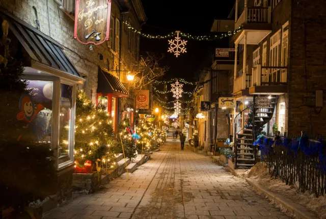 Les rues de Québec illuminées