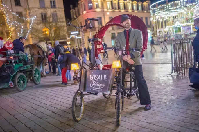 Spectacles: Rosalie Poétique et D'Est en Ouest