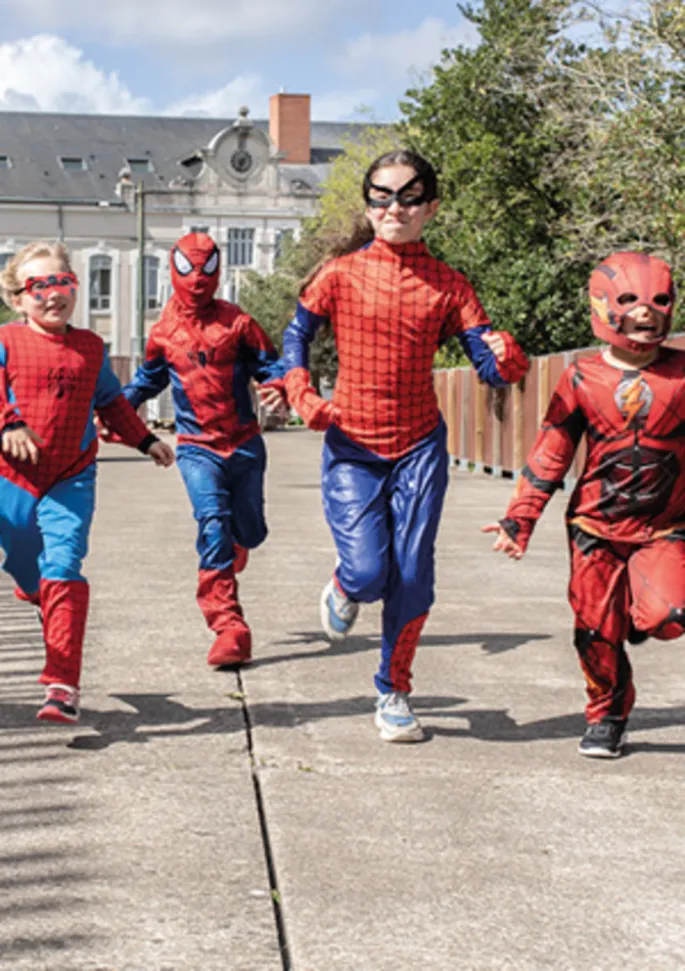 SPIDERMAN, MOI ET LE RESTE DU MONDE
Cie Carna