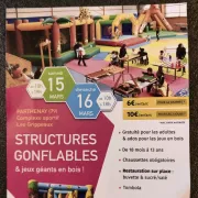 Structures gonflables et jeux géants en bois