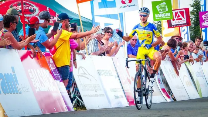 Les cyclistes affrontent les plus belles routes alsaciennes lors du Tour Alsace