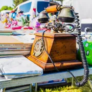 Vide-greniers et brocante à St-Trélody