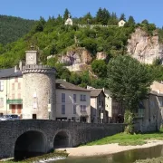 VISITE GUIDÉE DE SAINTE-ENIMIE - SANDIE BLANC