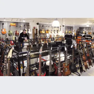 Guitare rock et accessoire - Aisne Shopping